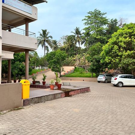 Sooryakamal Mahal Hotel Dharmastala Exterior photo