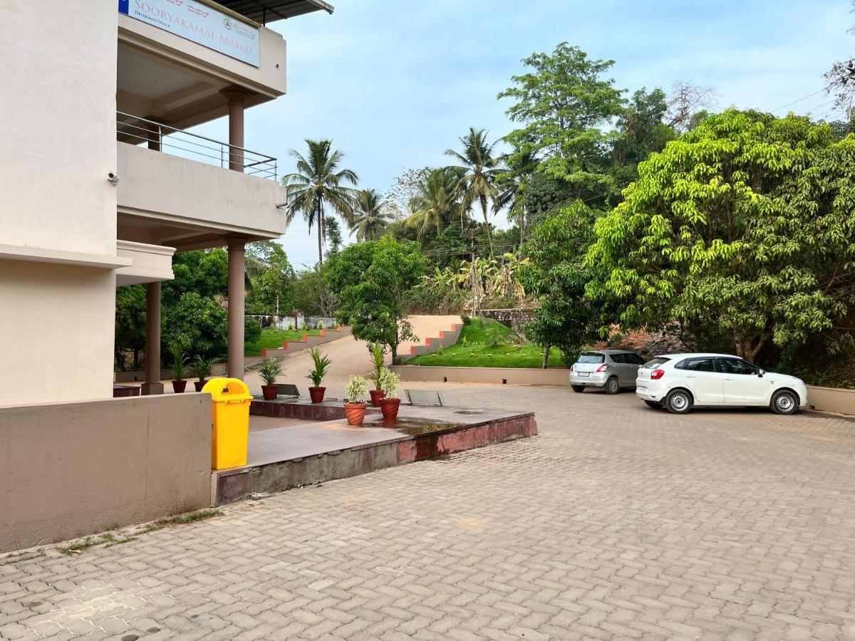 Sooryakamal Mahal Hotel Dharmastala Exterior photo