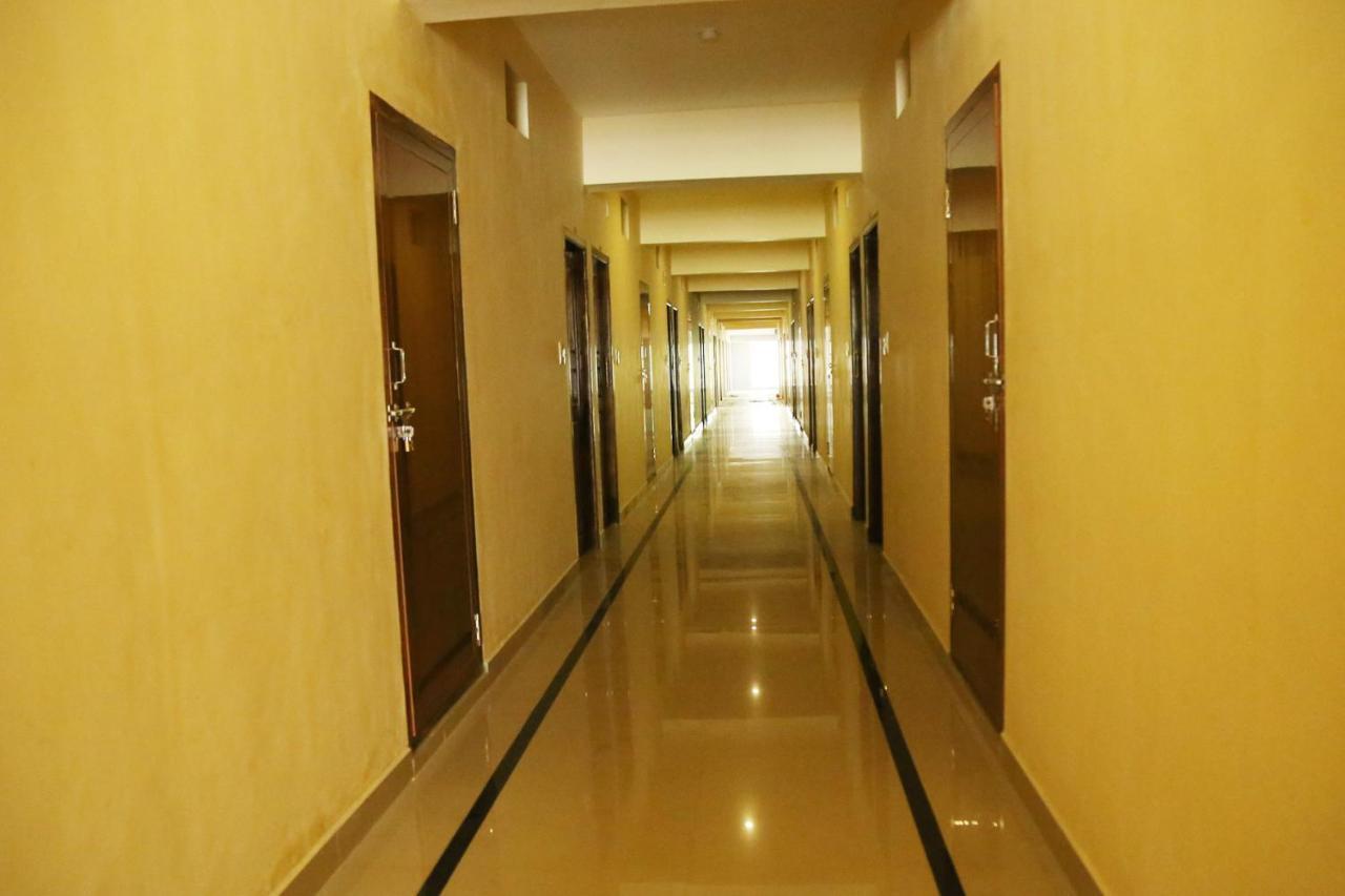 Sooryakamal Mahal Hotel Dharmastala Exterior photo
